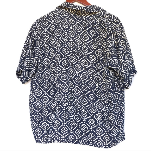 100% Silk Sacks Fifth Avenue Petite Patterned Top - Picture 2 of 3